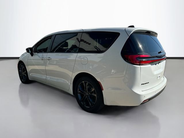 New 2026 Chrysler Pacifica Select image 8