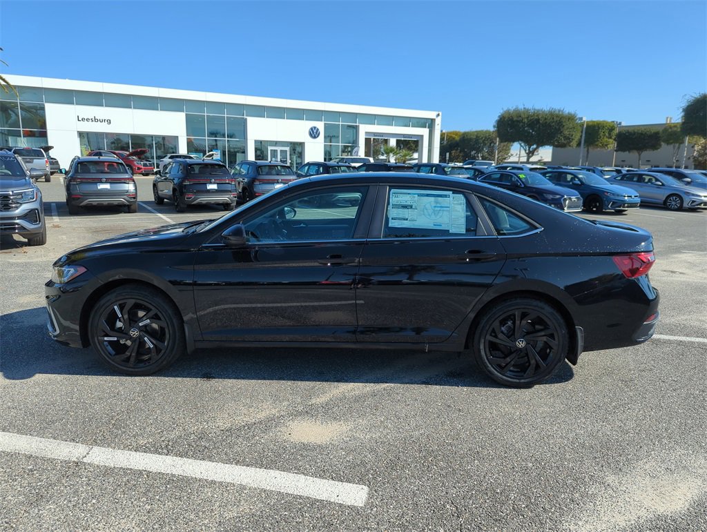 New 2026 Volkswagen Jetta SE image 9