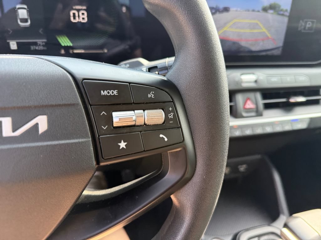 Used 2025 Kia K4 FWD image 27