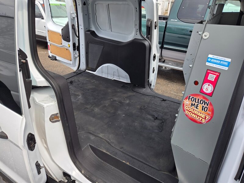 Used 2015 Ford Transit Connect XL FWD image 10