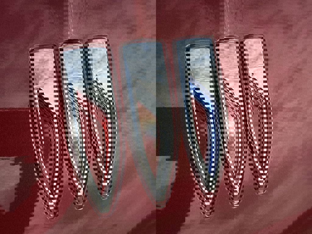 Certified 2024 Buick Encore GX Avenir image 28