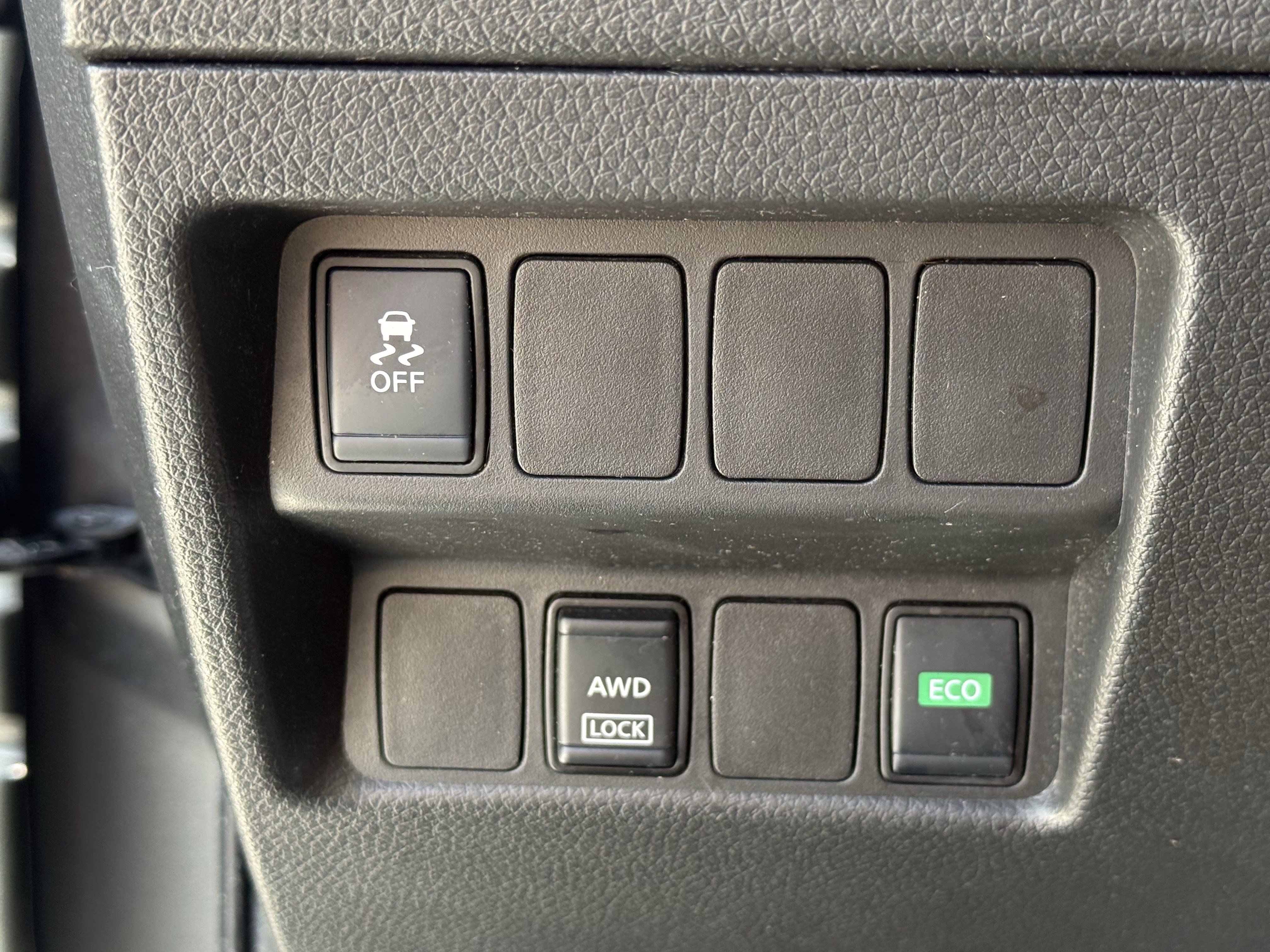 Used 2019 Nissan Rogue Sport S AWD/4WD image 25