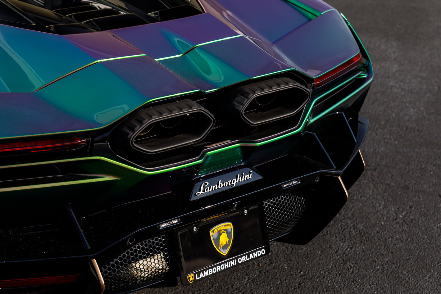 Used 2024 Lamborghini Revuelto AWD/4WD image 47