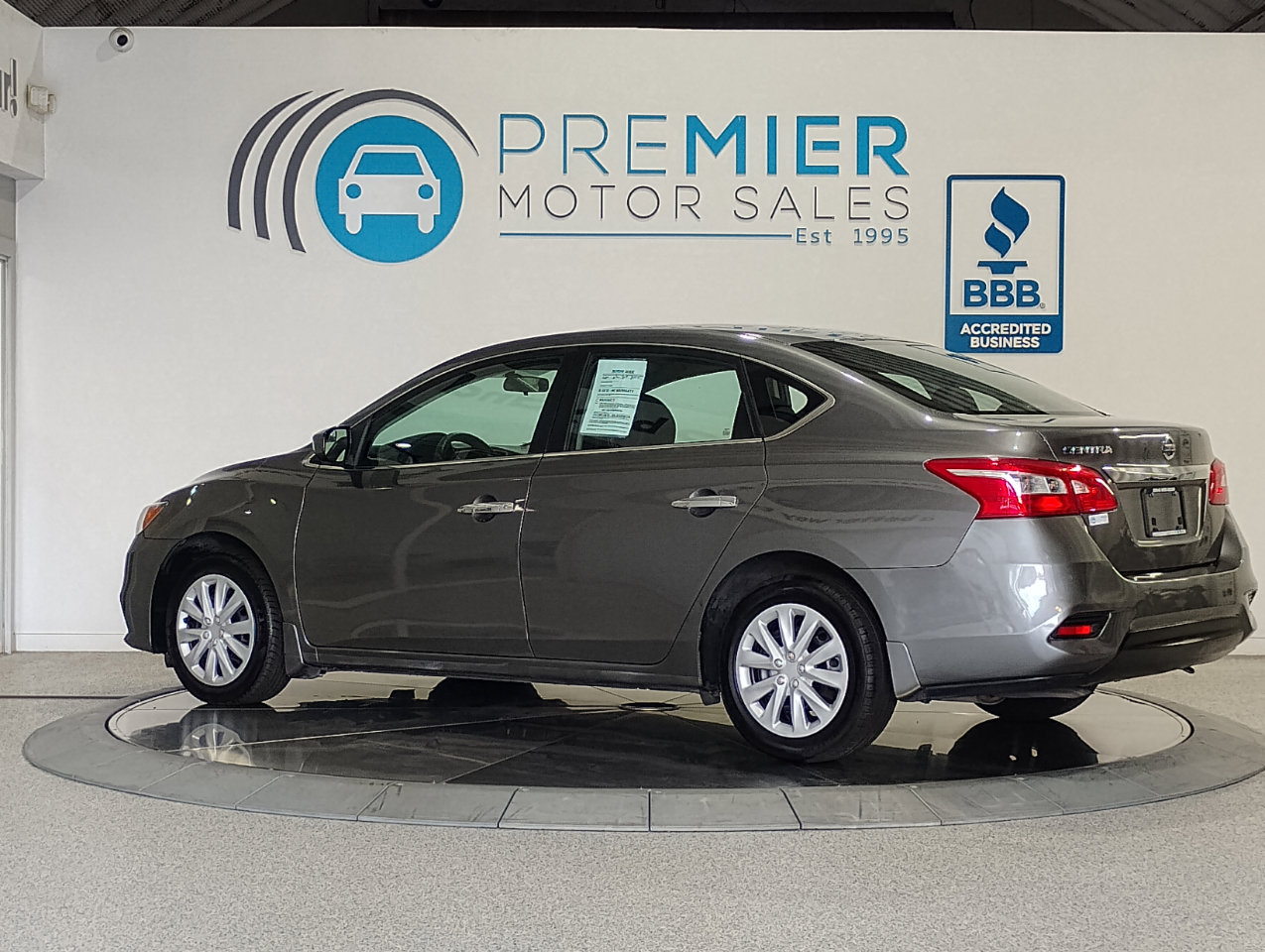 Used 2017 Nissan Sentra S image 94