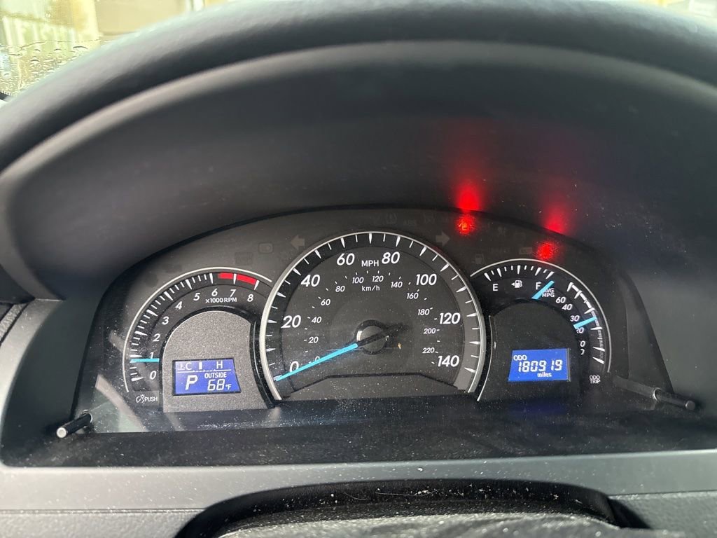 Used 2015 Toyota Camry LE FWD image 8