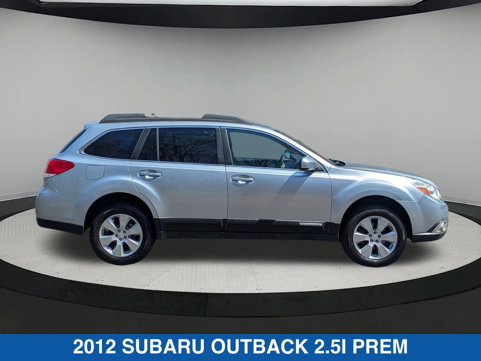 Used 2012 Subaru Outback 2.5i Premium w/ All-Weather Pkg image 2