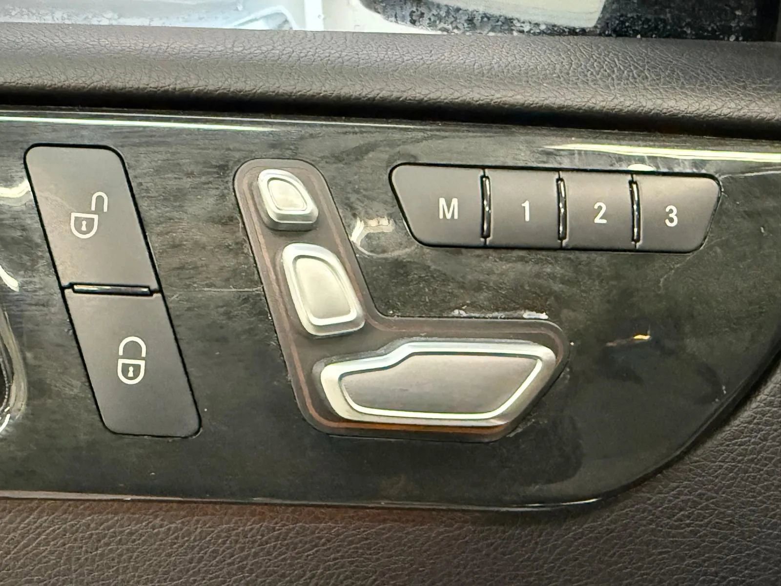 Used 2017 Mercedes-Benz GLS 450 4MATIC image 28