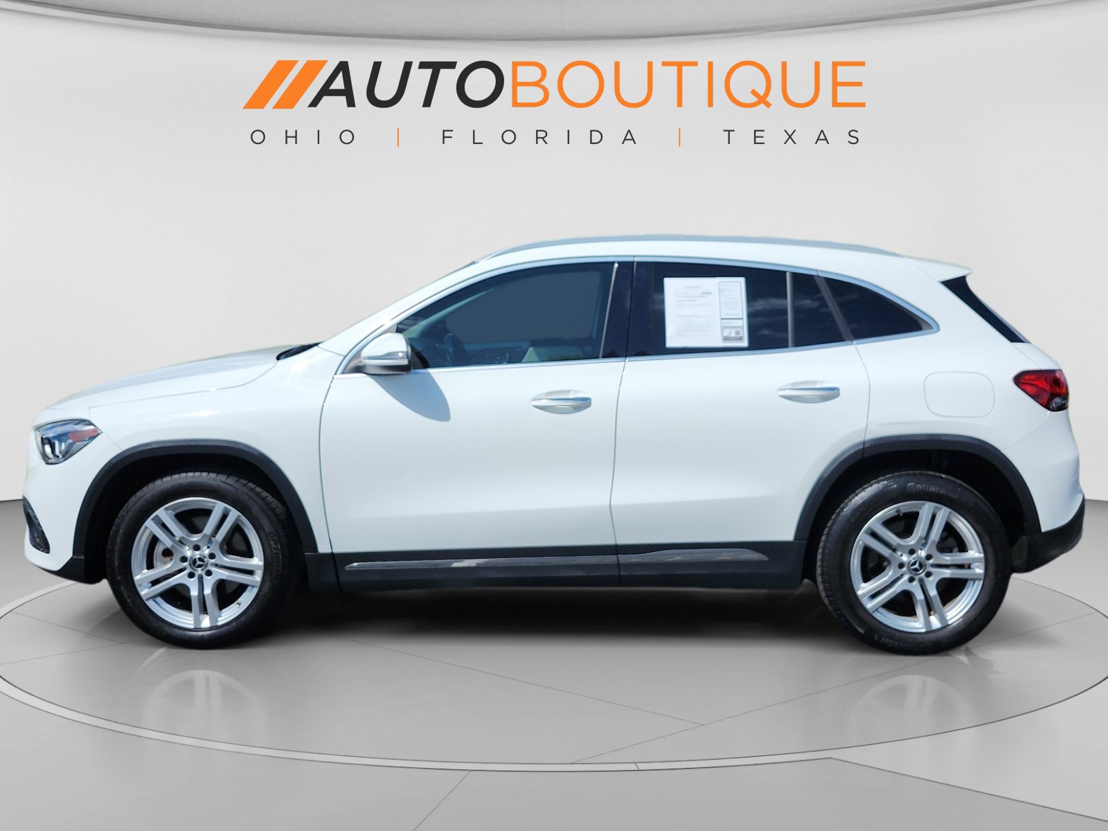 Used 2022 Mercedes-Benz GLA 250 4MATIC w/ Premium Package Lite image 3