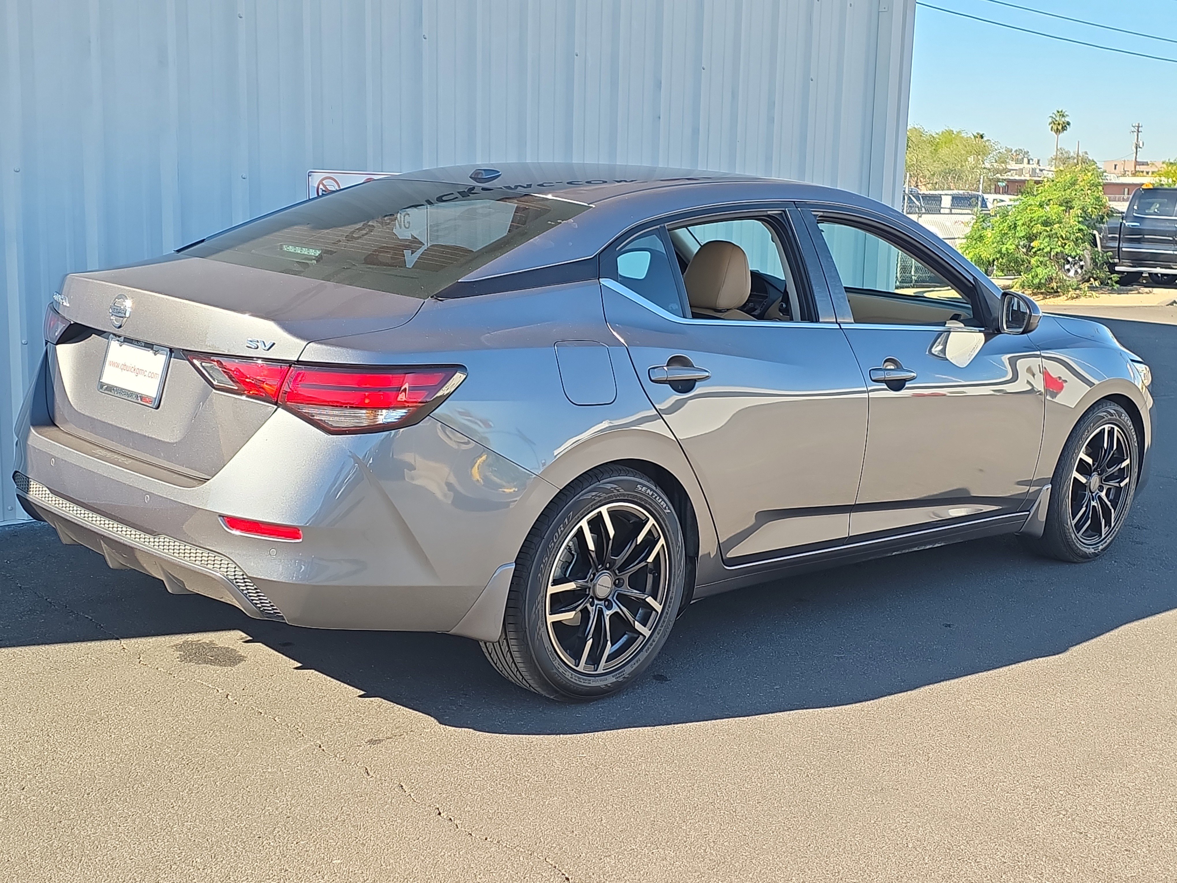 Used 2021 Nissan Sentra SV w/ SV Premium Package image 7