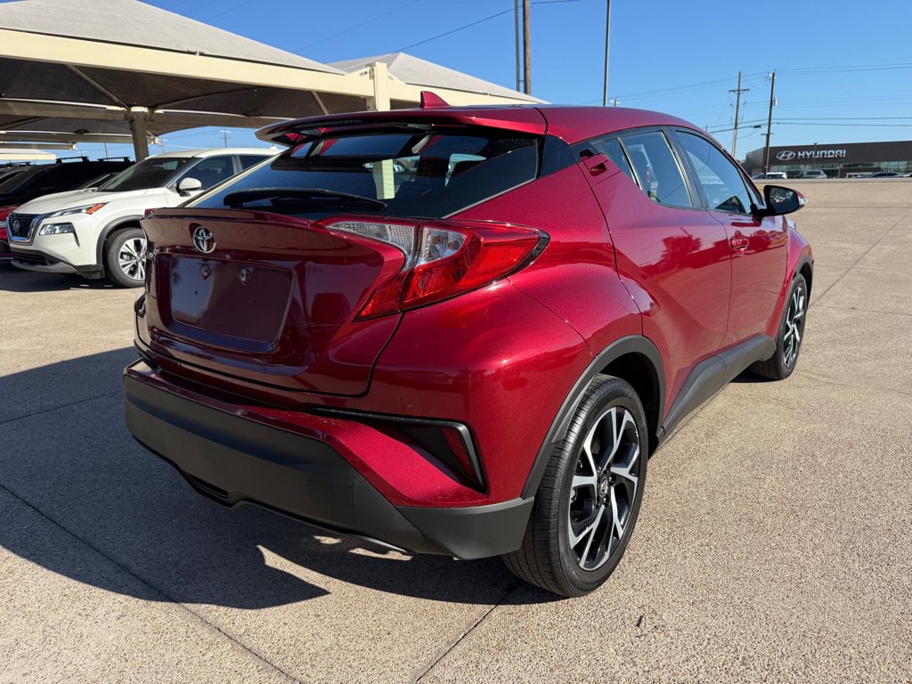 Used 2018 Toyota C-HR XLE FWD image 7