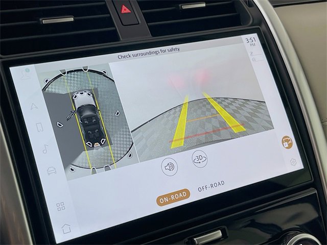 Used 2024 Land Rover Discovery S image 21