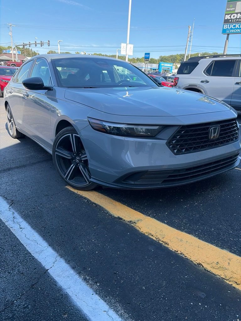 Used 2024 Honda Accord Sport image 6