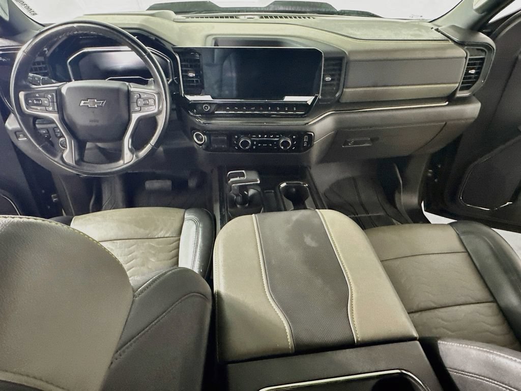 Used 2023 Chevrolet Silverado 1500 ZR2 w/ Technology Package AWD/4WD image 18