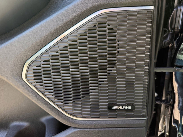 Used 2023 Jeep Grand Cherokee L Overland w/ Luxury Tech Group IV image 14