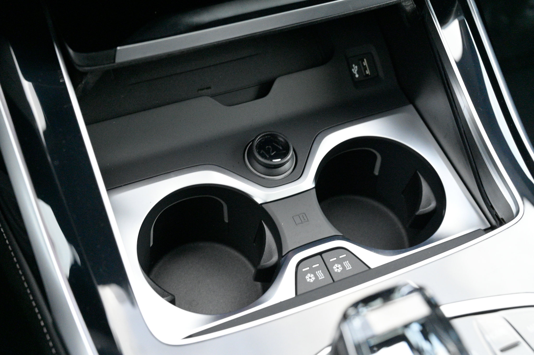 Used 2025 BMW ALPINA XB7 image 29