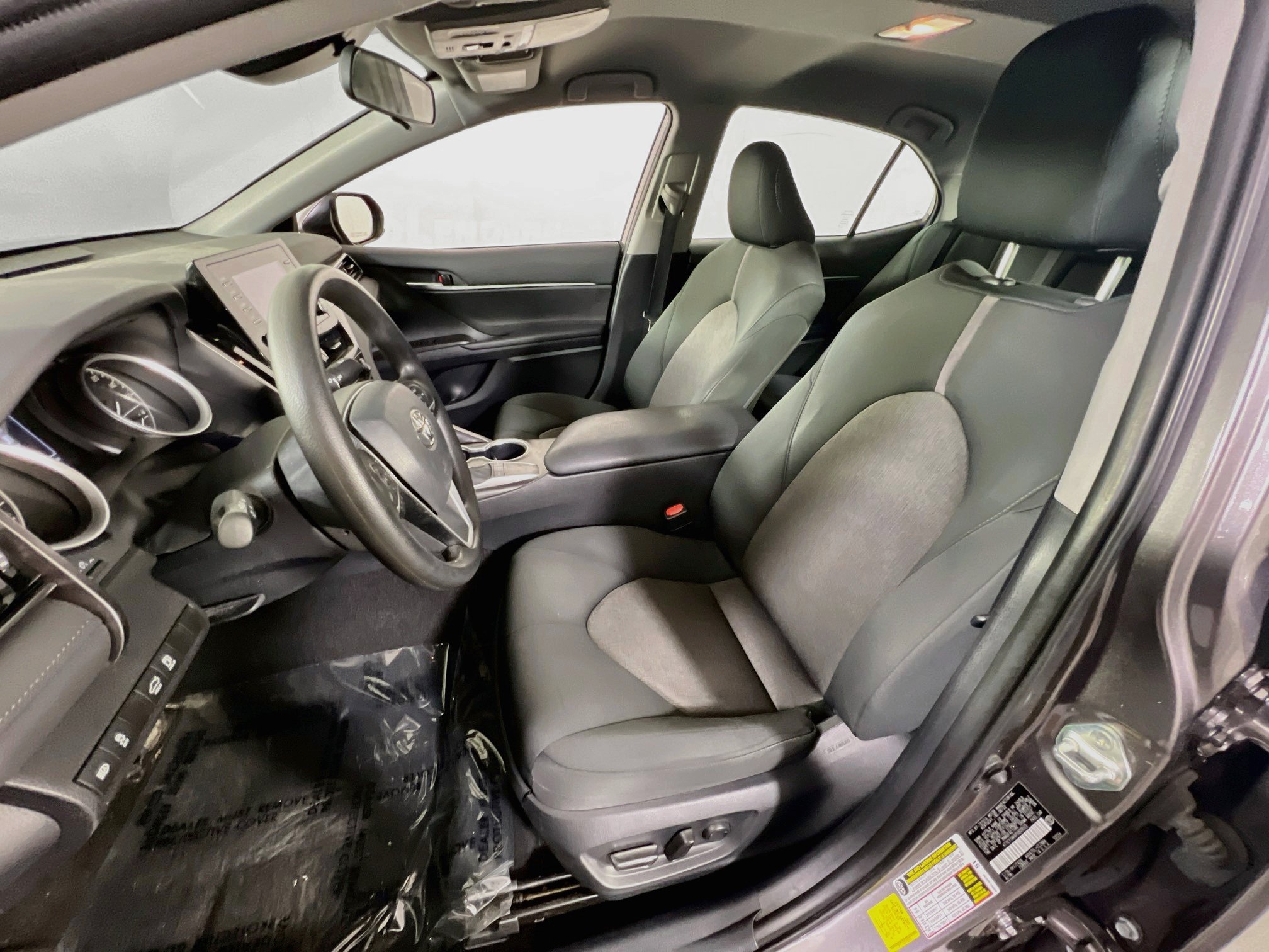 Used 2023 Toyota Camry LE FWD image 19