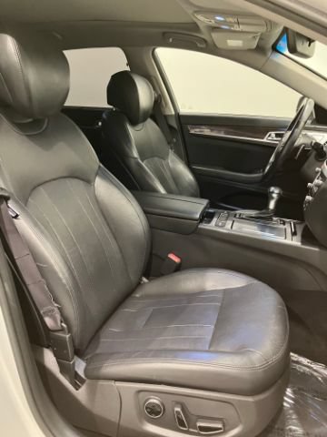 Used 2018 Genesis G80 3.8 w/ Option Group 02 RWD image 31