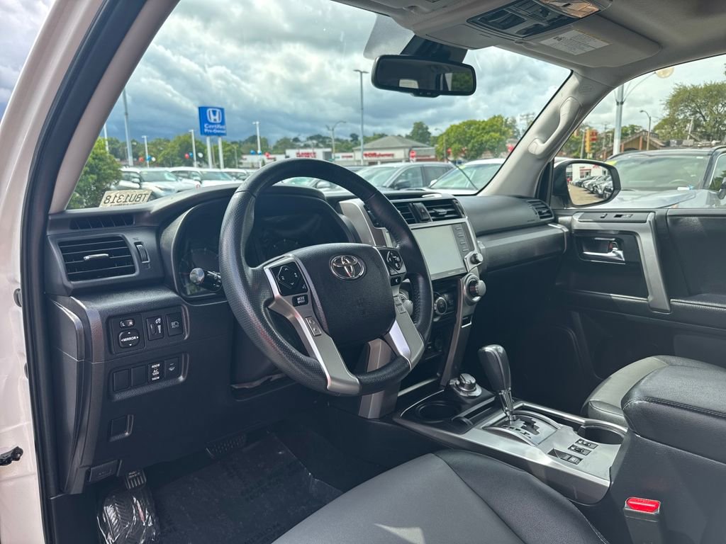 Used 2022 Toyota 4Runner SR5 Premium image 18