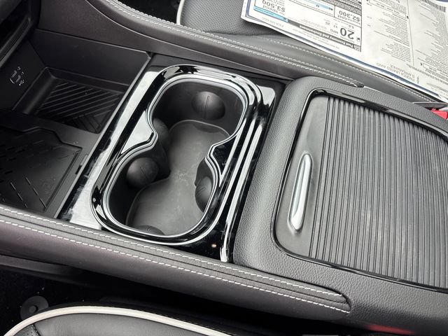 New 2027 Chrysler Pacifica Limited AWD/4WD image 28