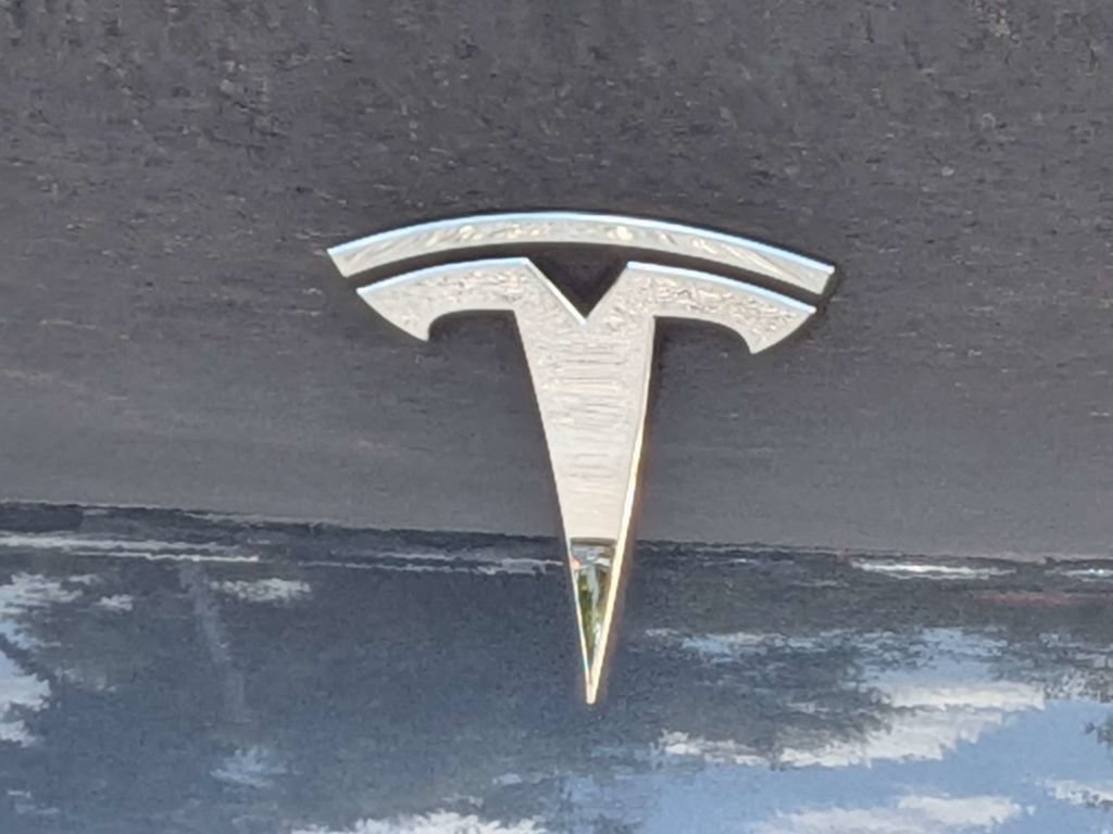Used 2022 Tesla Model Y Performance AWD/4WD image 13