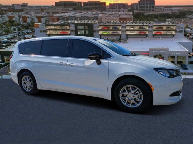 New 2026 Chrysler Voyager LX