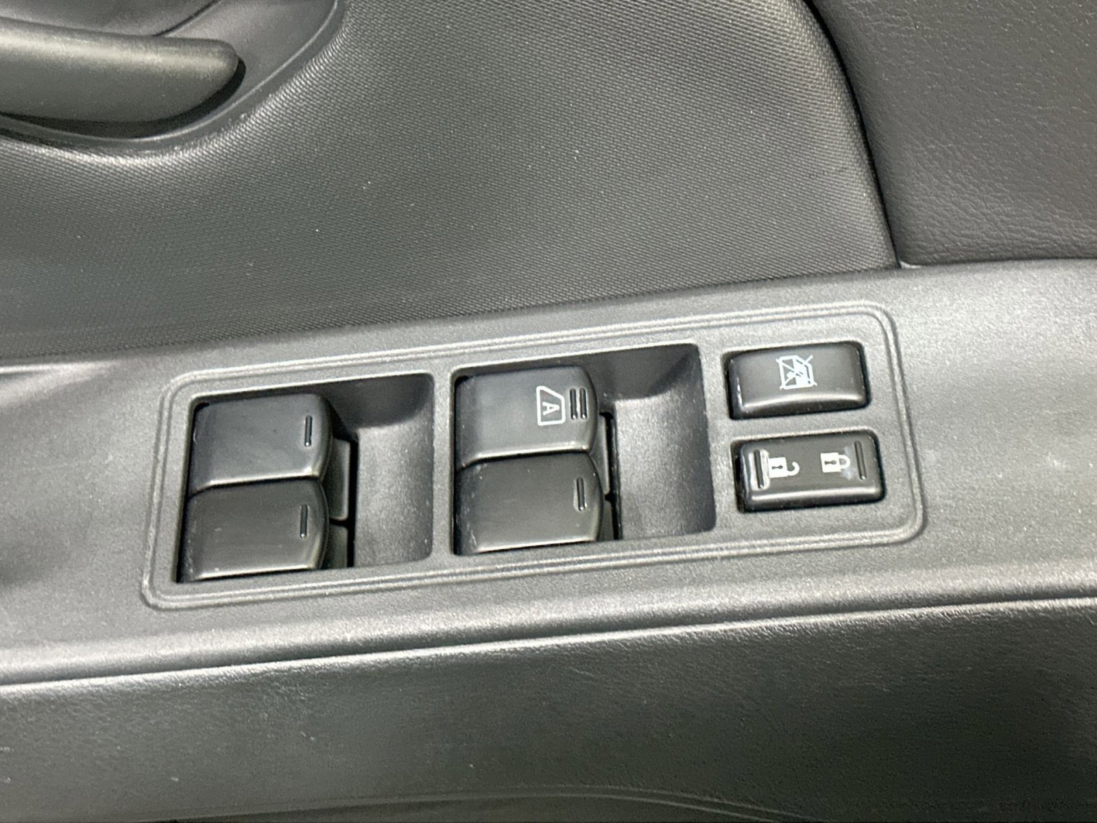 Used 2023 Nissan Frontier S w/ Technology Package image 16