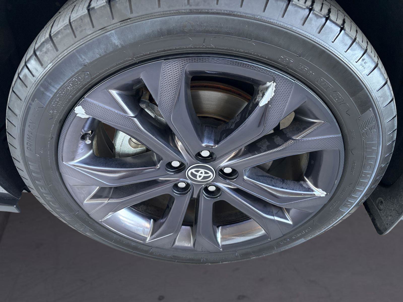 Used 2025 Toyota Sienna XSE w/ XSE Plus Package image 14