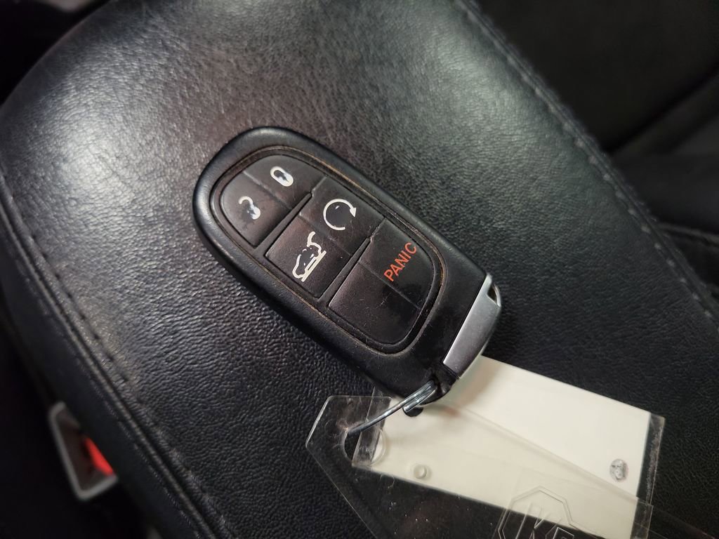 Used 2019 Jeep Cherokee Latitude Plus image 19