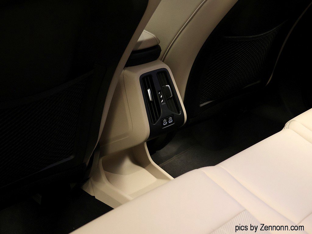 Certified 2023 BMW X1 xDrive28i w/ Premium Package image 14