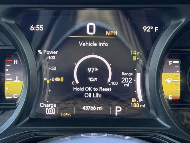 Used 2024 Jeep Wrangler Unlimited Sahara AWD/4WD image 25
