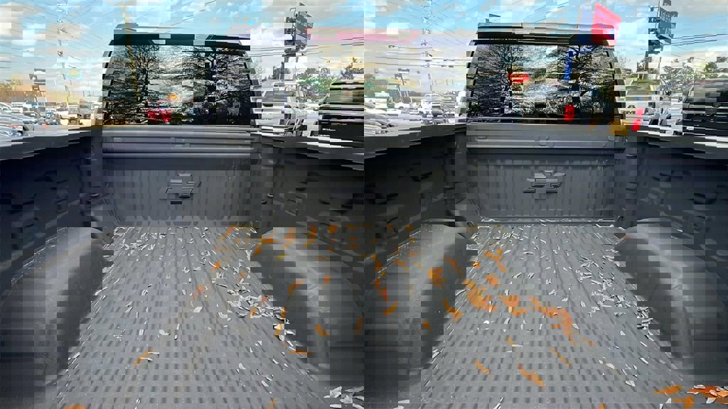 Certified 2022 Chevrolet Silverado 1500 Custom w/ LPO, Dark Essentials Package image 9