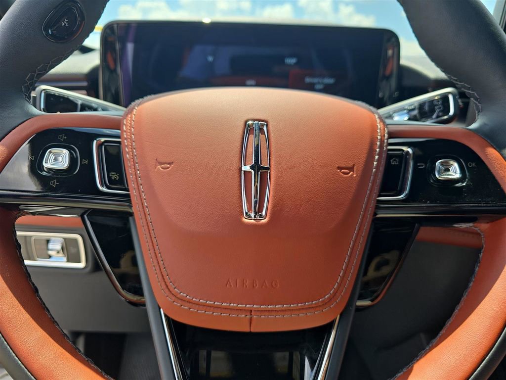 Used 2025 Lincoln Aviator Reserve w/ Equipment Group 201A image 30