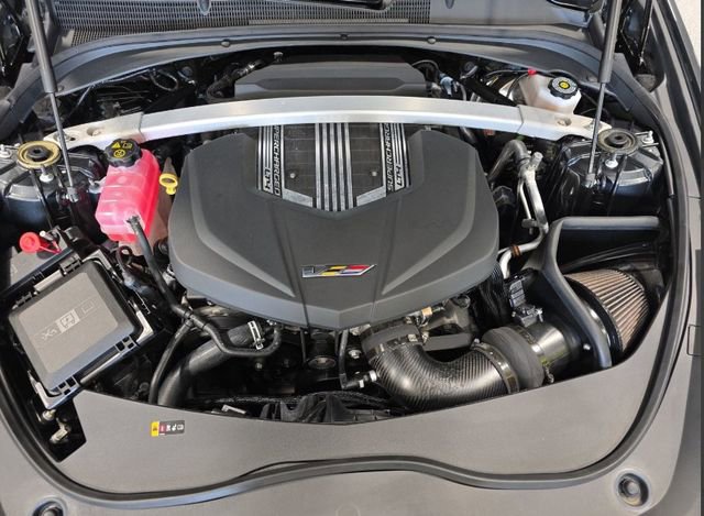 Used 2018 Cadillac CTS V w/ Carbon Fiber Package RWD image 6