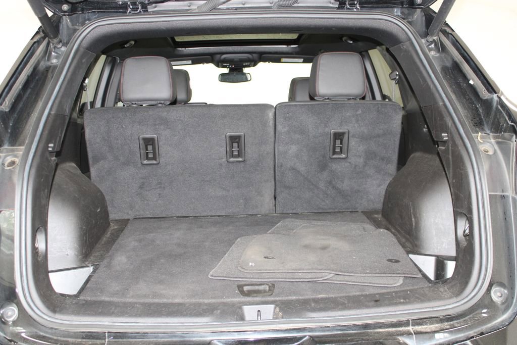Used 2023 Chevrolet Blazer RS w/ Enhanced Convenience Package FWD image 9