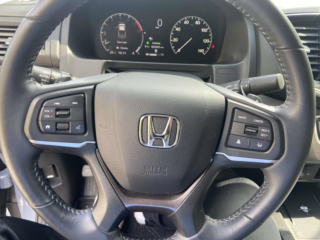 Used 2025 Honda Ridgeline RTL+ image 33