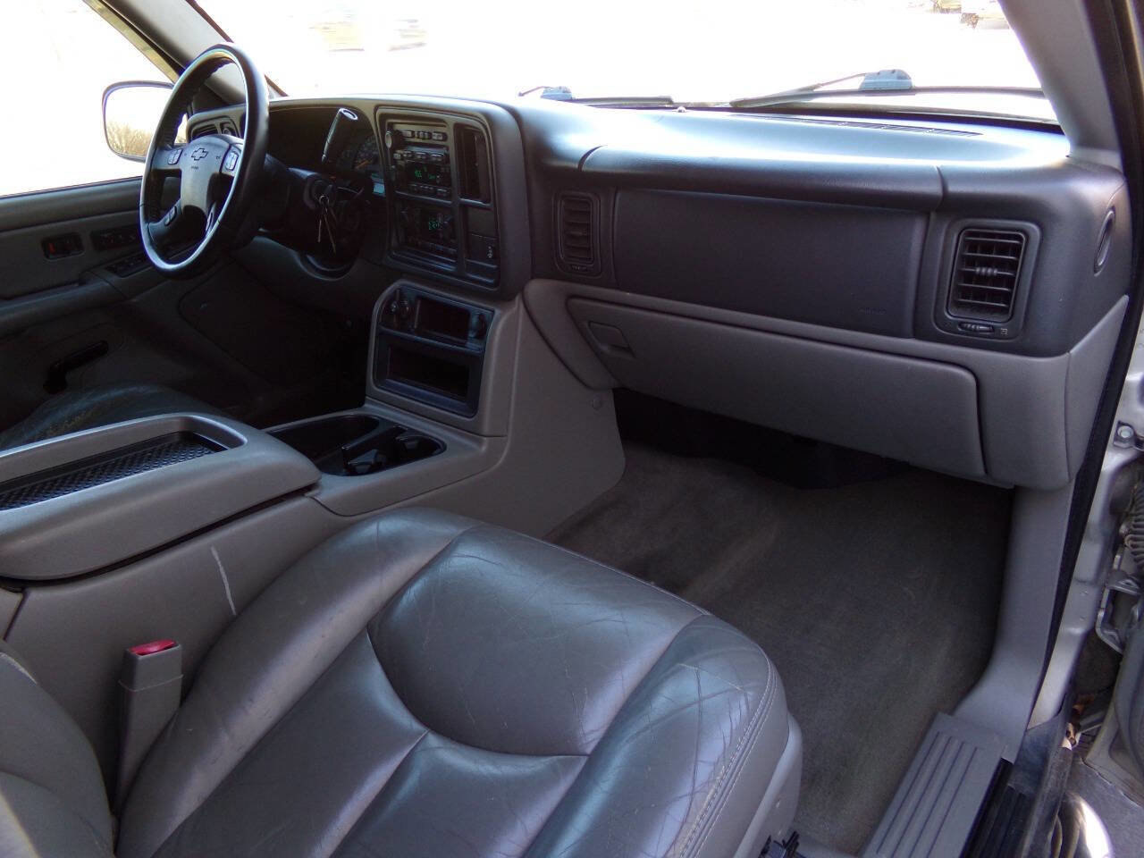 Used 2005 Chevrolet Avalanche Z71 w/ Sun And Sound Package image 20