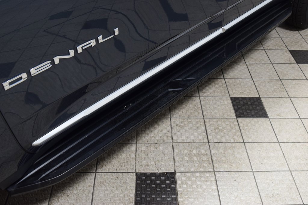 Used 2021 GMC Yukon XL Denali image 31