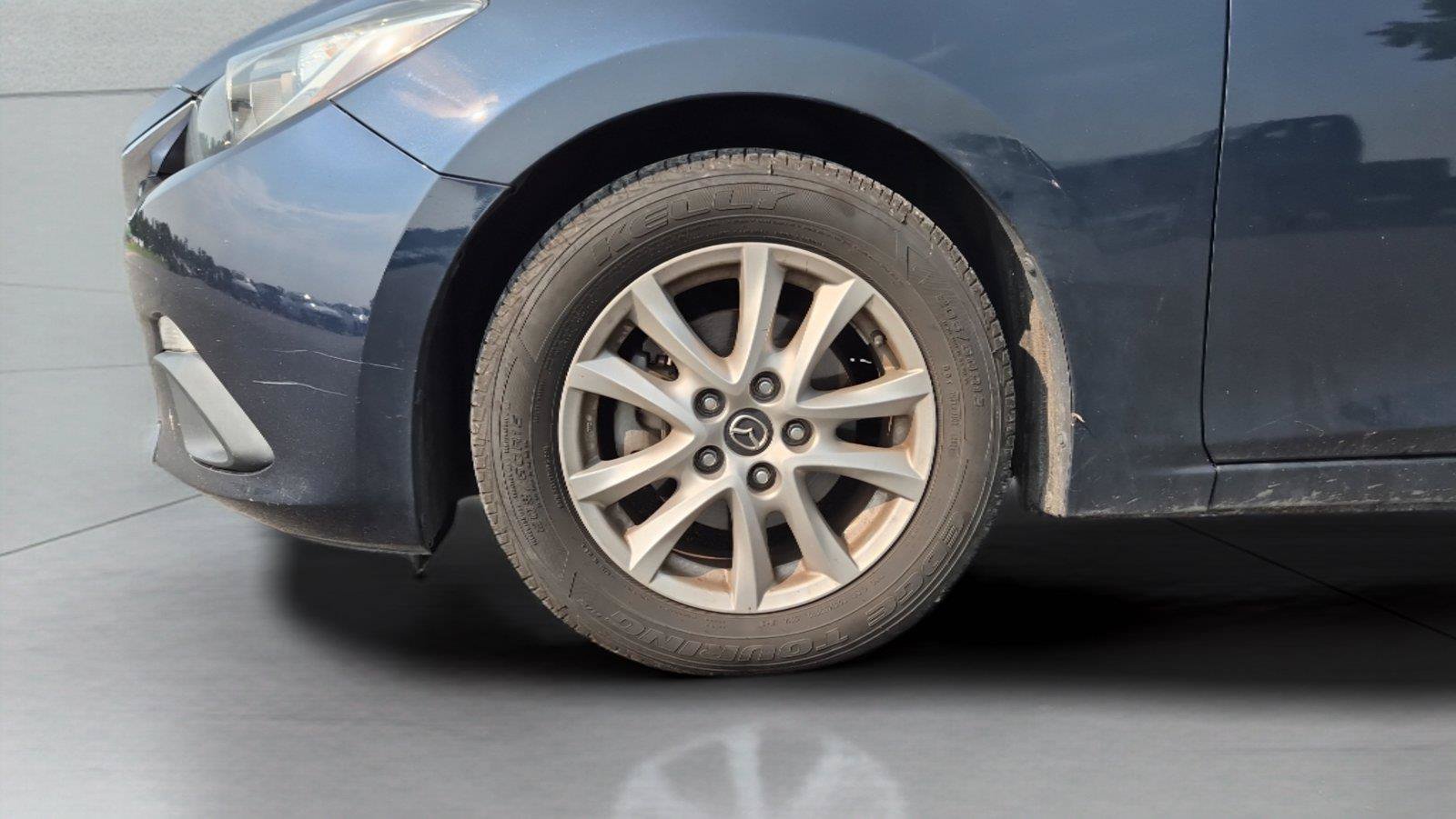 Used 2016 MAZDA MAZDA3 i Sport w/ Preferred Equipment Package FWD image 22