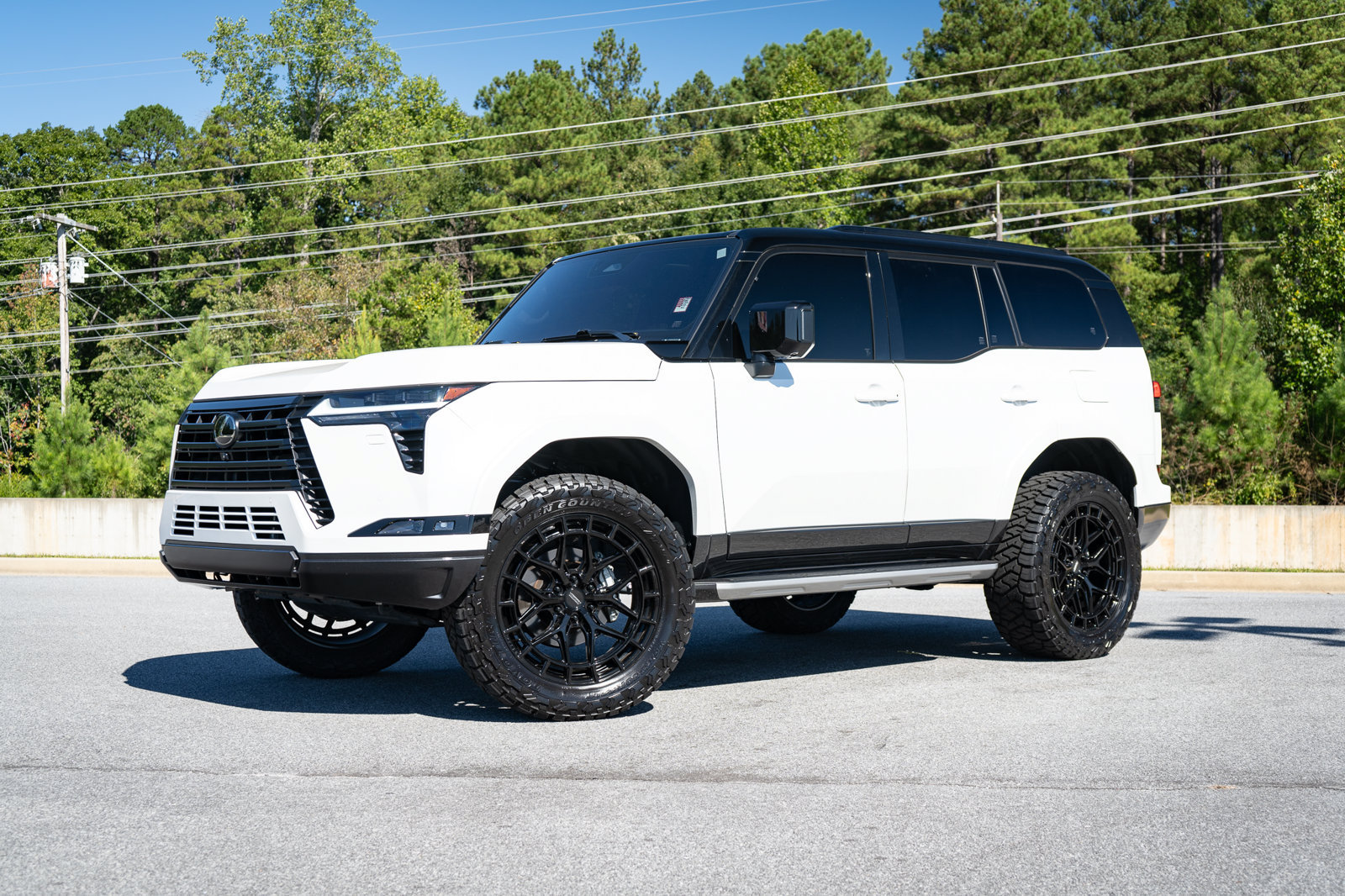 Used 2025 Lexus GX 550 AWD/4WD image 3