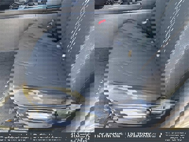 Used 2025 Hyundai Elantra SEL image 11