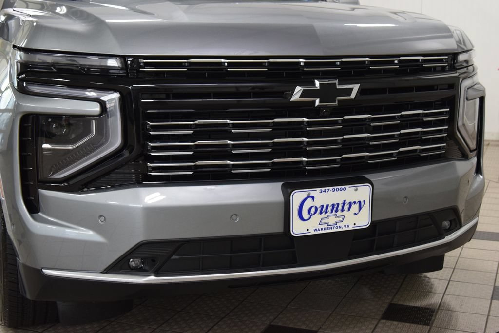 New 2026 Chevrolet Suburban High Country AWD/4WD image 13