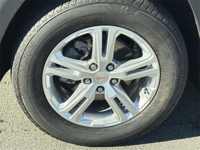 Used 2024 GMC Terrain SLE image 17