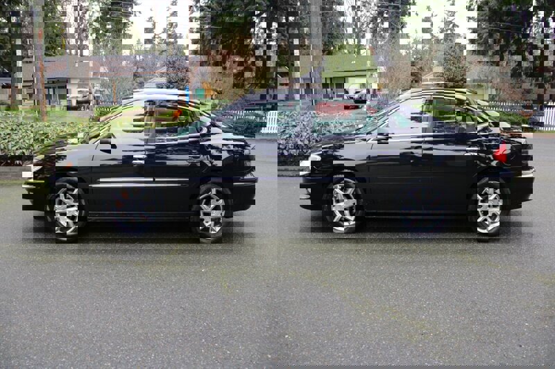 Used 2005 Buick LaCrosse CXS w/ Gold Convenience Package image 13