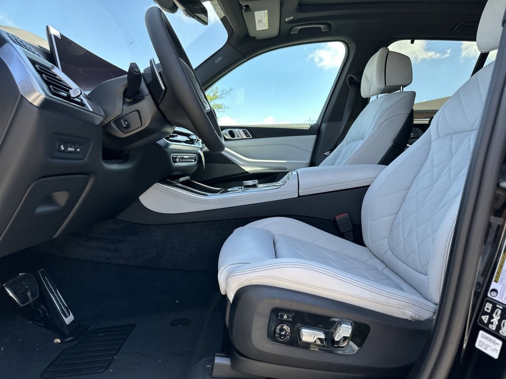New 2026 BMW X5 M60i image 15