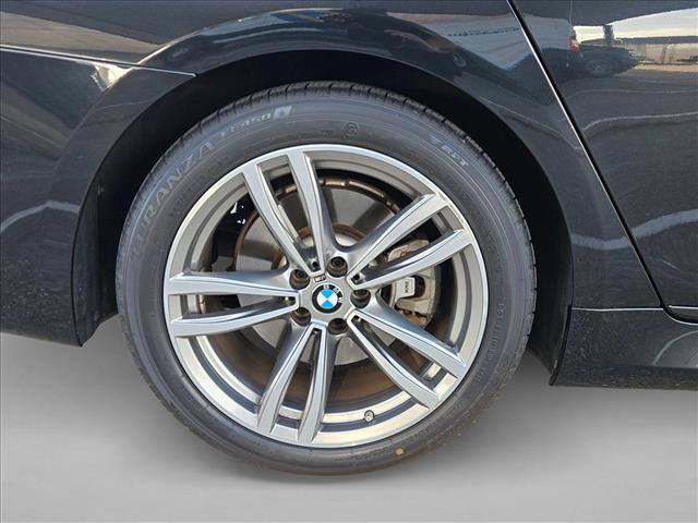 Used 2018 BMW 740e xDrive AWD/4WD image 19