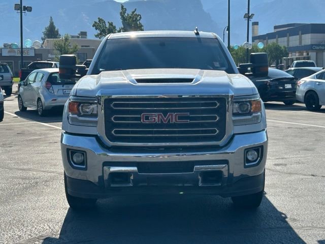 Used 2019 GMC Sierra 2500 SLT w/ Duramax Plus Package AWD/4WD image 10