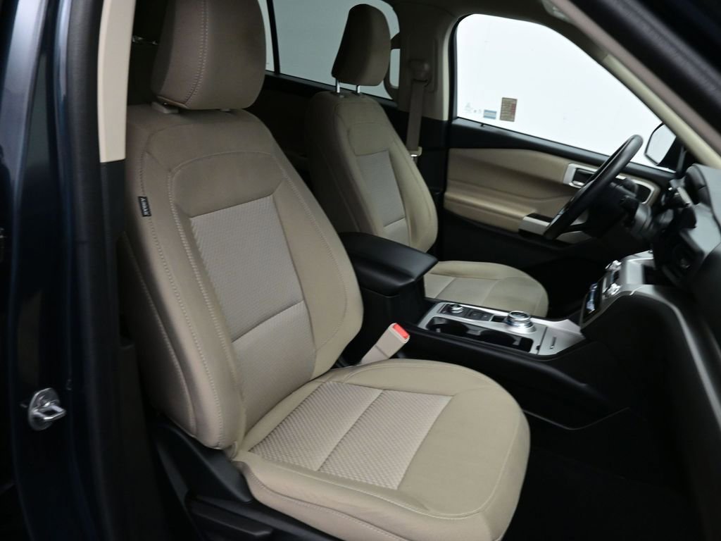 Certified 2022 Ford Explorer XLT w/ Class IV Trailer Tow Package image 22