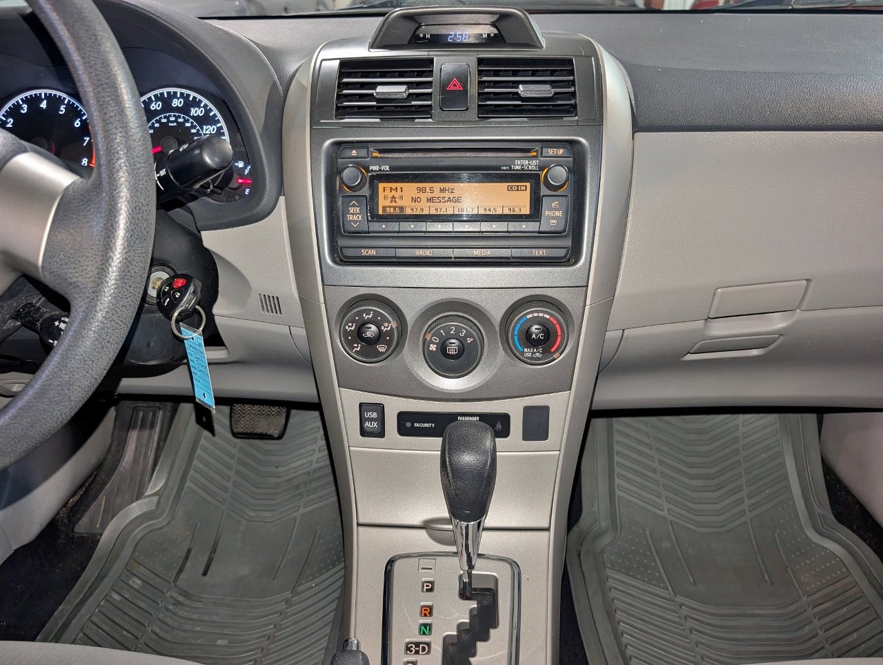 Used 2012 Toyota Corolla LE image 31