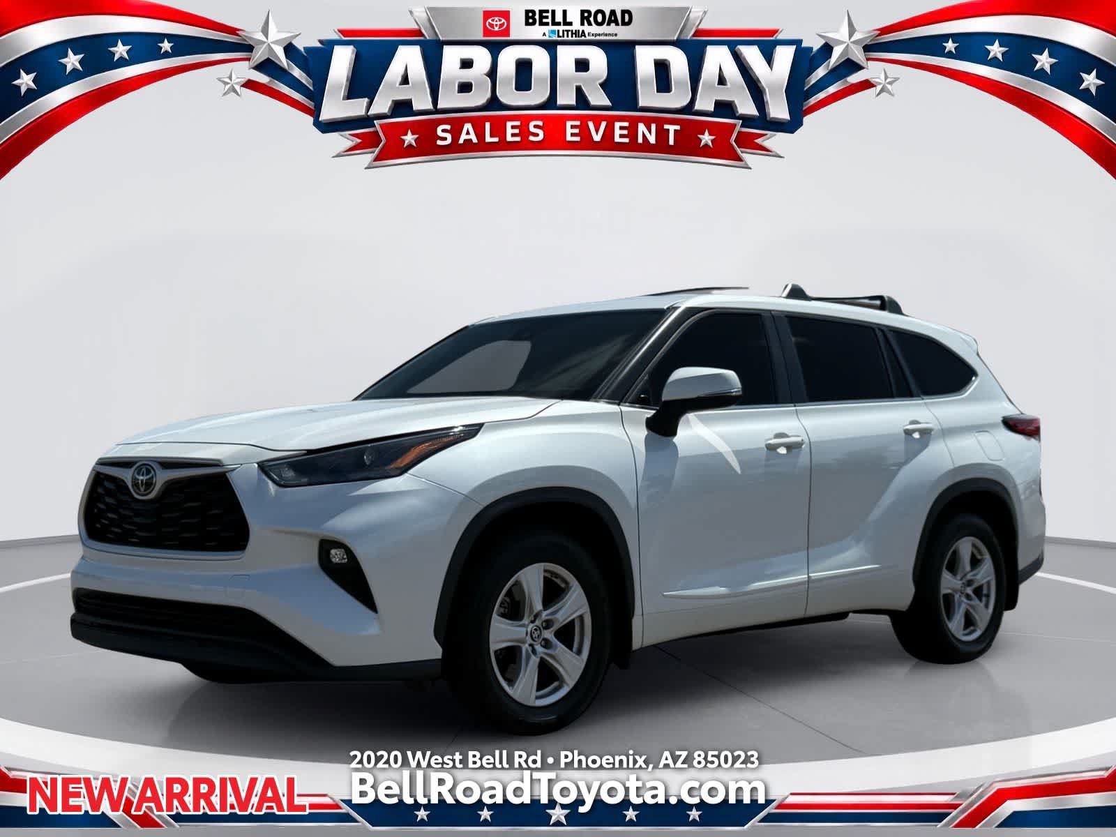 Used 2023 Toyota Highlander LE AWD/4WD image 1