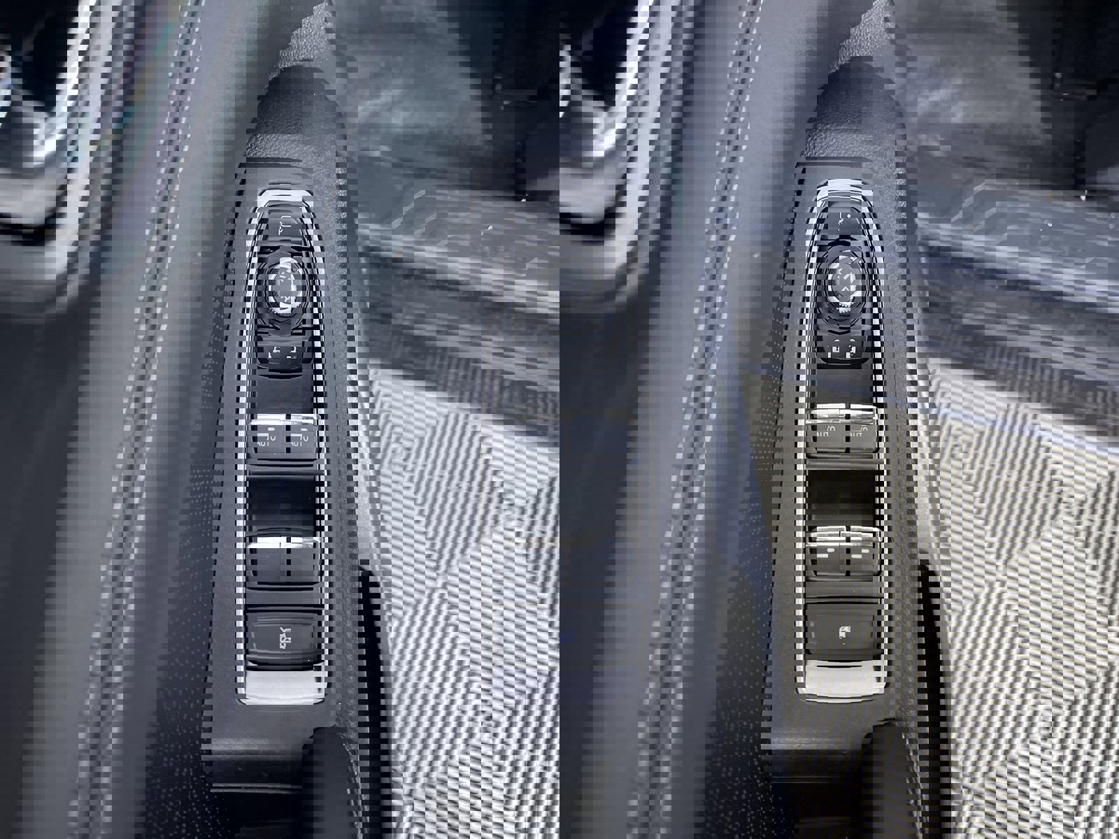 Used 2023 Subaru Ascent Limited w/ Technology Package image 14